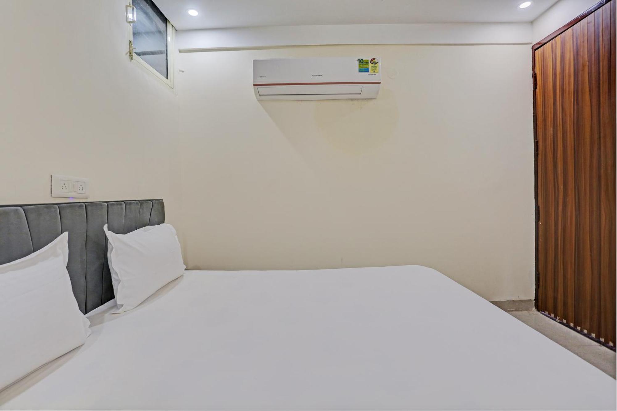 Hotel O Tree House นิวเดลี ภายนอก รูปภาพ